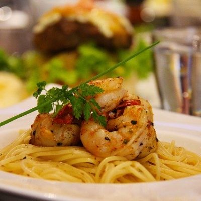 Spaghetti with Prawns and Peppers